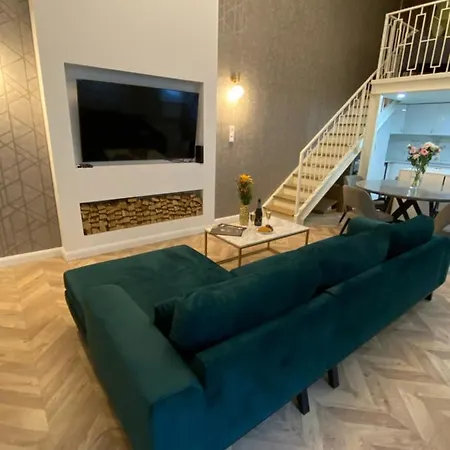 Apartament Luxury Exclusive 3 Bedroom Downtown