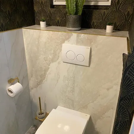 Luxury Exclusive 3 Bedroom Downtown