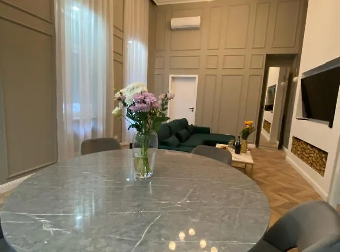 Luxury Exclusive 3 Bedroom Downtown Budapeste