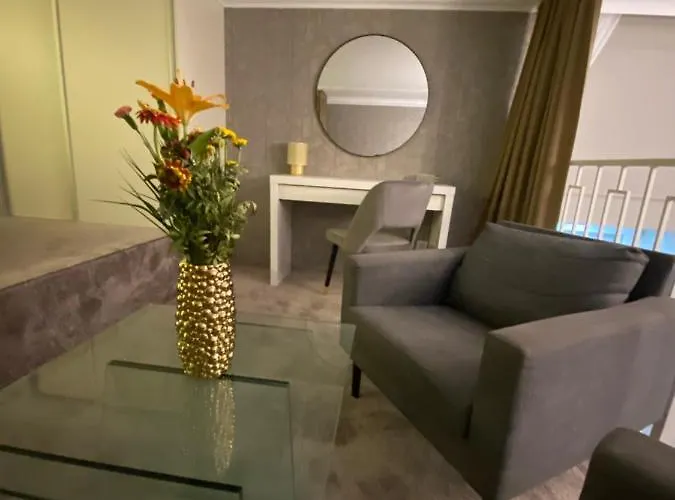 Luxury Exclusive 3 Bedroom Downtown Apartamento Budapeste