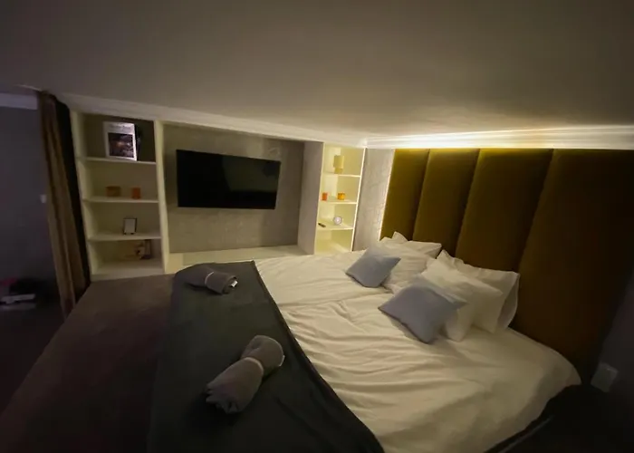 Luxury Exclusive 3 Bedroom Downtown Apartamento Budapeste